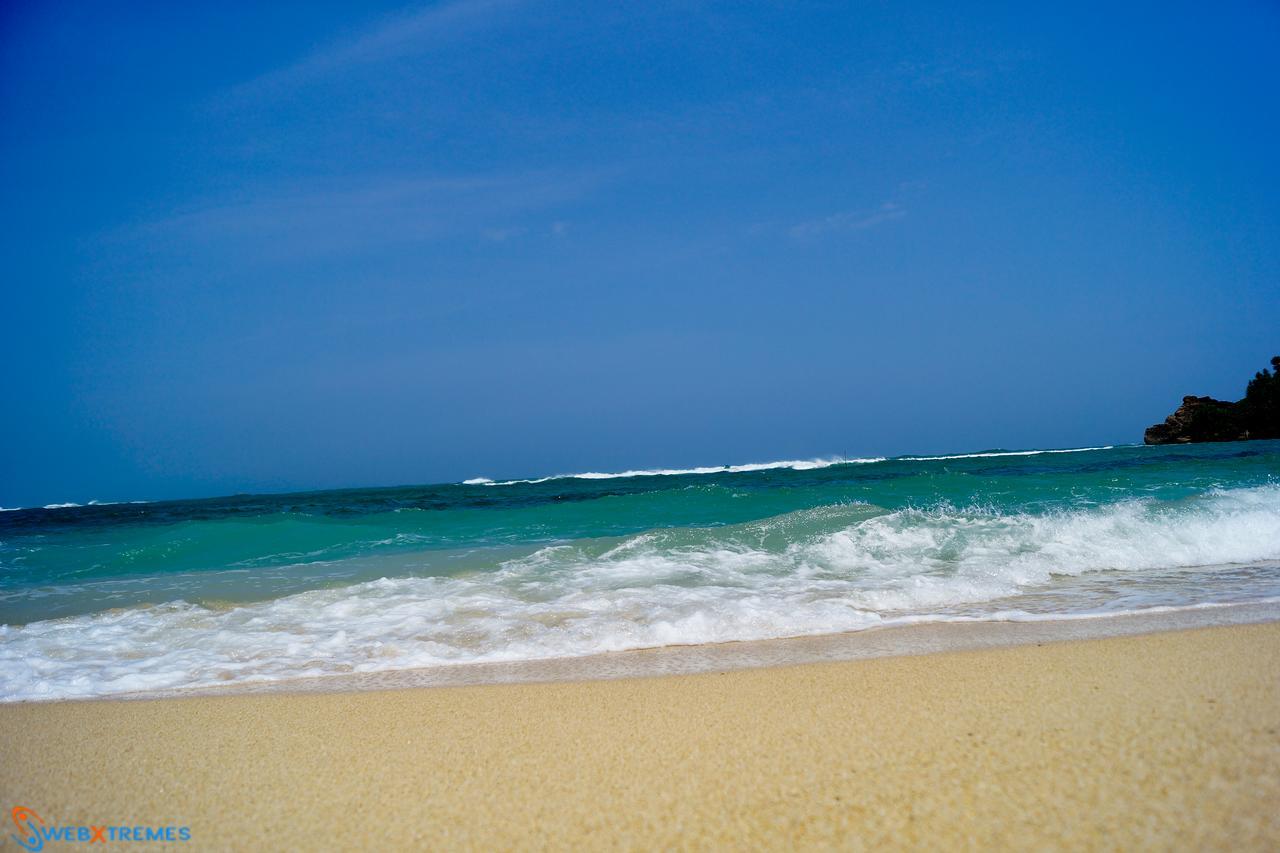 Sayurima Beach Hotel Ahangama Exterior foto